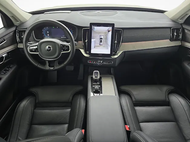 Volvo XC90 2.0 B5 MH Plus Bright AWD / Jetzt mit attraktivem 1.9% Leasing!
