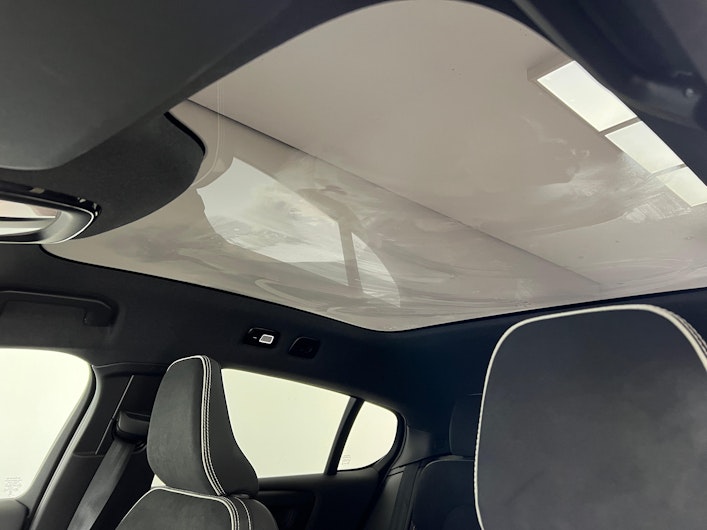 Fahrzeugbild VOLVO C40