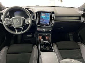 Fahrzeugbild VOLVO C40 E80 Plus AWD / ab 3,99% Leasing bei Abschluss einer Protect Autoversicherung