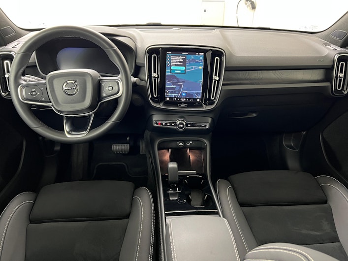 Fahrzeugbild VOLVO C40