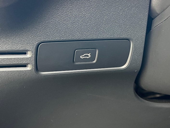 Fahrzeugbild VOLVO C40