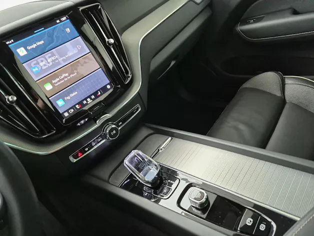 Volvo XC60 2.0 T6 TE Plus Dark eAWD / Jetzt mit attraktivem 1.9% Leasing!