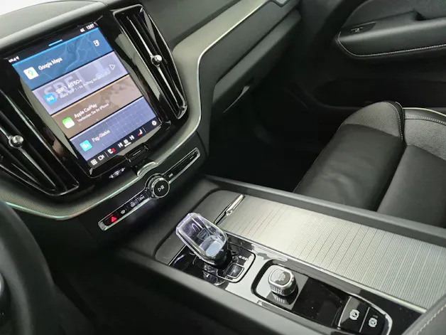 Volvo XC60 2.0 T6 TE Plus Dark eAWD / Jetzt mit attraktivem 1.9% Leasing!