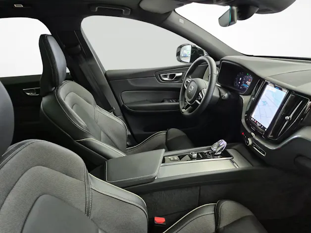 Volvo XC60 2.0 T6 TE Plus Dark eAWD / Jetzt mit attraktivem 1.9% Leasing!
