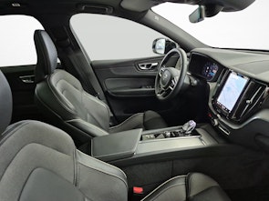 Vehicle image VOLVO XC60 2.0 T6 TE Plus Dark eAWD / Jetzt mit attraktivem 1.9% Leasing!