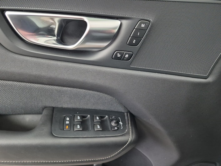 immagine del veicolo VOLVO XC60