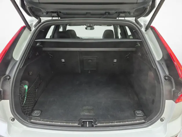 Volvo XC60 2.0 T6 TE Plus Dark eAWD / Jetzt mit attraktivem 1.9% Leasing!