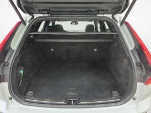 Vehicle image VOLVO XC60 2.0 T6 TE Plus Dark eAWD / Jetzt mit attraktivem 1.9% Leasing!