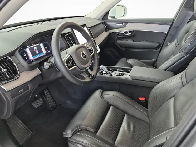 Volvo XC90 2.0 B5 MH Plus Bright AWD / Jetzt mit attraktivem 1.9% Leasing!