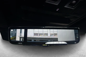 https://vehicle.imgix.net/4138602/074cc302-95f9-4e2b-9939-b5c6aa118c9b.jpg