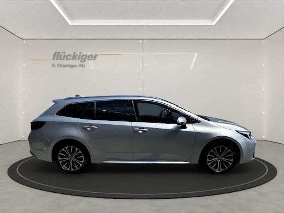 Vehicle image 3 Vehicle image 3