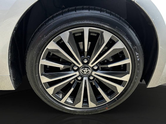 Vehicle image 15 Vehicle image 15