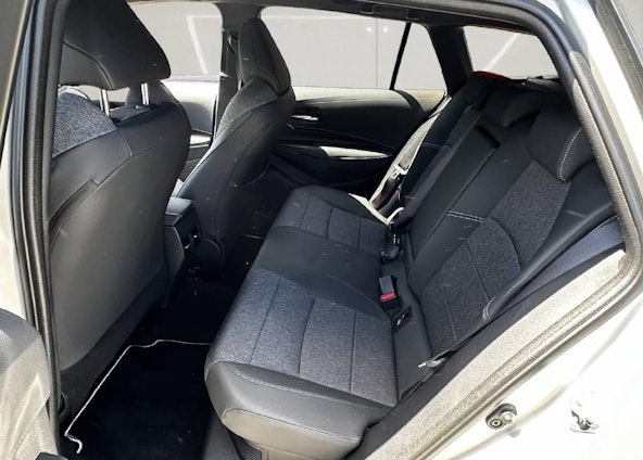 Vehicle image 8 Vehicle image 8