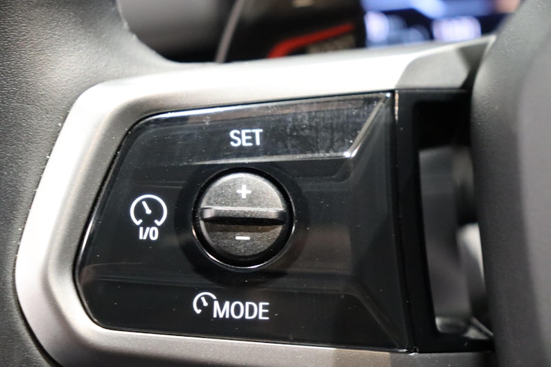 Vehicle image BMW 5 SERIES