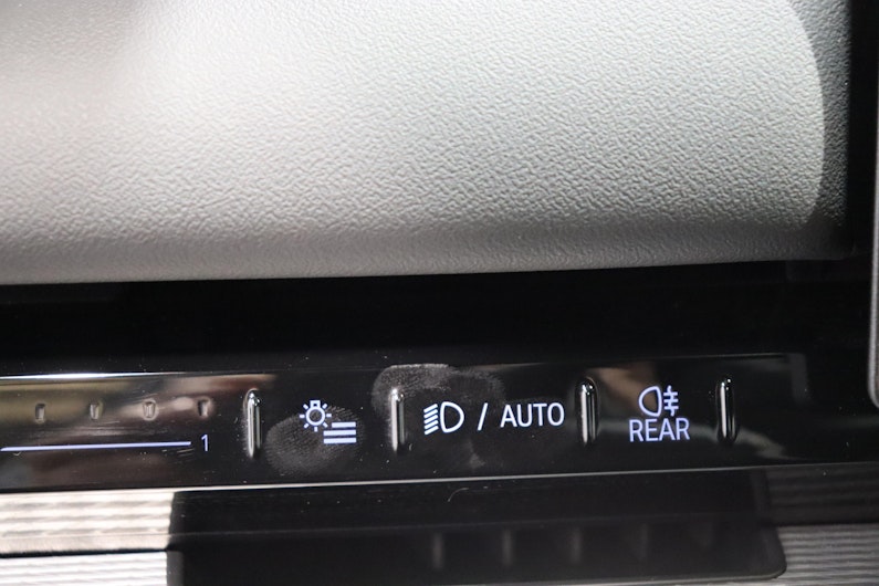 Vehicle image BMW 5 SERIES