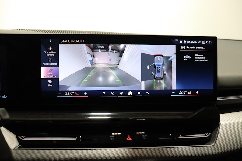 Vehicle image BMW 5 SERIES