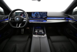 Vehicle image BMW 550e xDrive