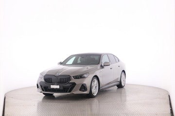 Vehicle image BMW 550e xDrive
