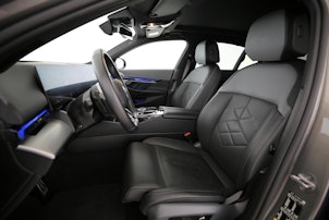 Vehicle image BMW 550e xDrive