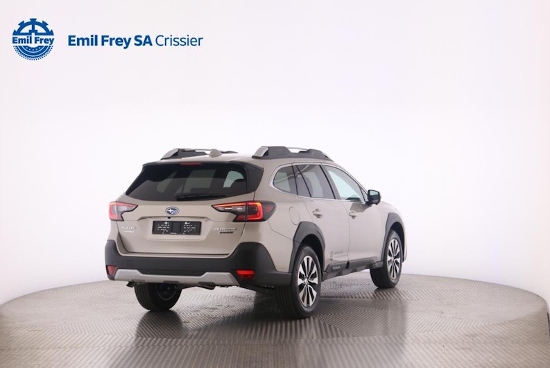 Vehicle image SUBARU OUTBACK