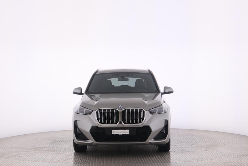 Vehicle image BMW X1