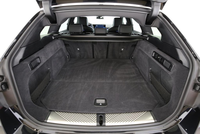 Vehicle image BMW 5 SERIES