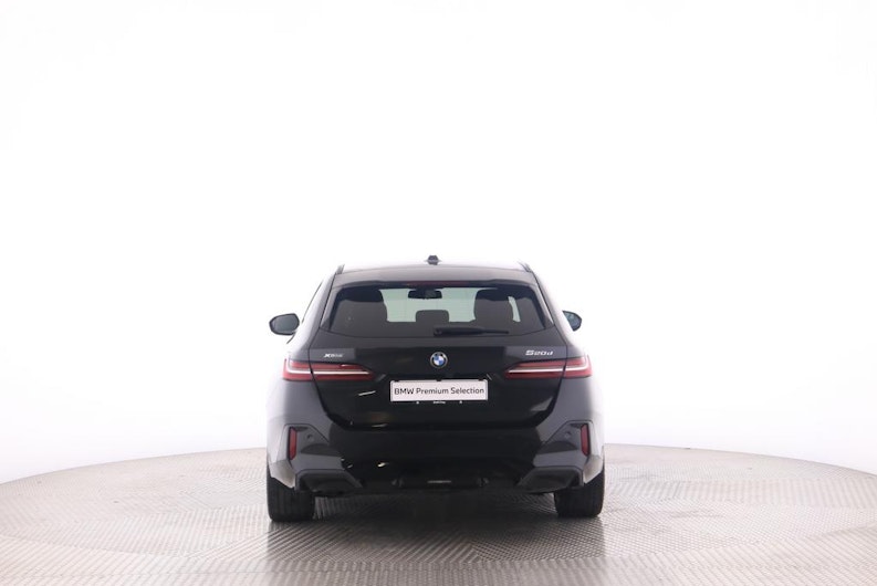 Vehicle image BMW 5 SERIES