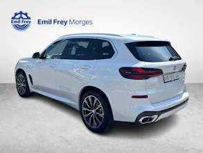 https://vehicle.imgix.net/4138661/833d43fc-3164-4bad-8bca-026e279e71c5.jpg