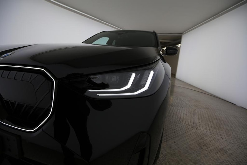 Vehicle image BMW X3