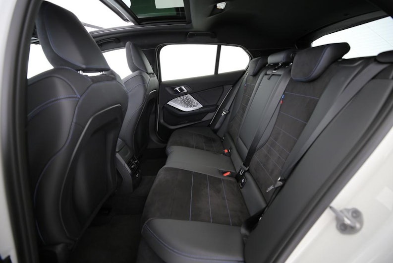 Vehicle image BMW 1 SERIES