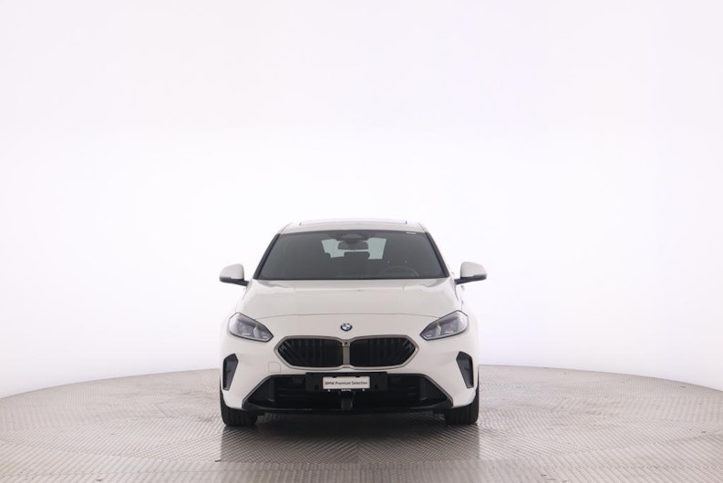 Vehicle image BMW 1 SERIES