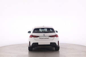 Vehicle image BMW 123 xDrive