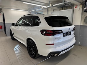Vehicle image BMW X5 30d xDrive SAG