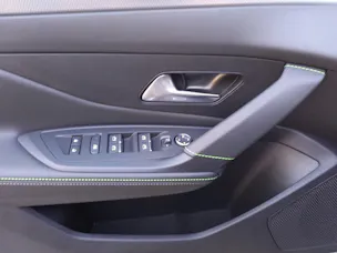 Peugeot 408 1.6 PHEV 180 GT
