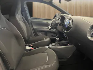 Toyota Aygo X 1.5 VVT-i HSD Trend