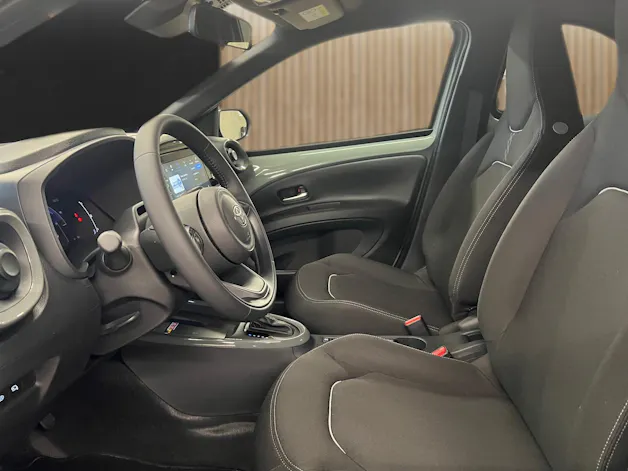 Toyota Aygo X 1.5 VVT-i HSD Trend