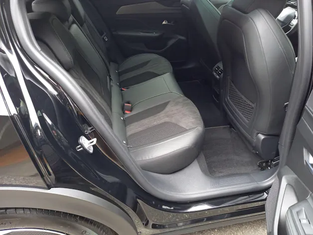 Peugeot 408 1.6 PHEV 180 GT
