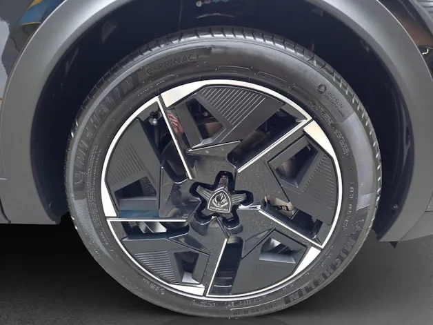 Peugeot 408 1.6 PHEV 180 GT