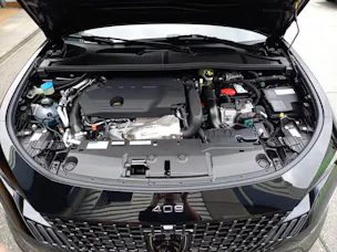 Peugeot 408 1.6 PHEV 180 GT
