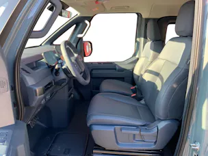 Kia PV5 Passenger 71.2 kWh Plus