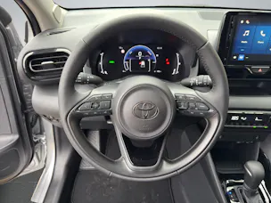 Toyota Yaris 1.5 VVT-i HSD Trend