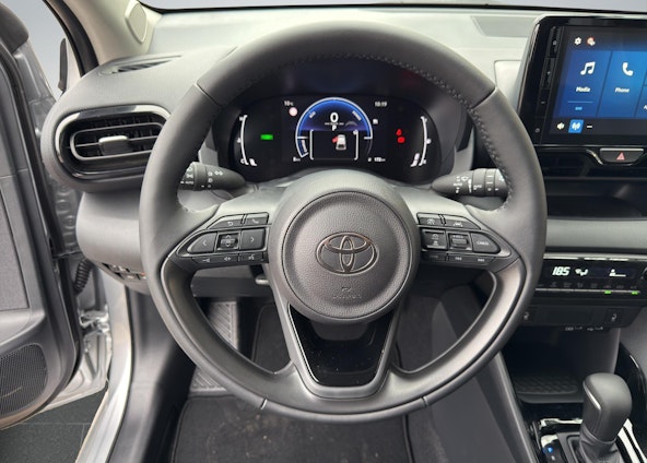 Vehicle image 9 Vehicle image 9