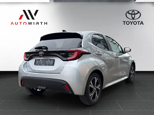 Toyota Yaris 1.5 VVT-i HSD Trend