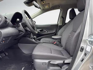 Toyota Yaris 1.5 VVT-i HSD Trend