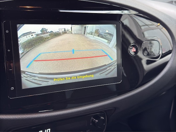 Vehicle image 13 Vehicle image 13