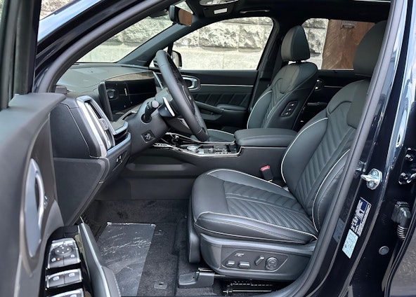 Vehicle image 9 Vehicle image 9