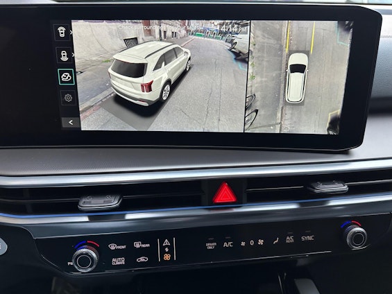 Vehicle image 7 Vehicle image 7