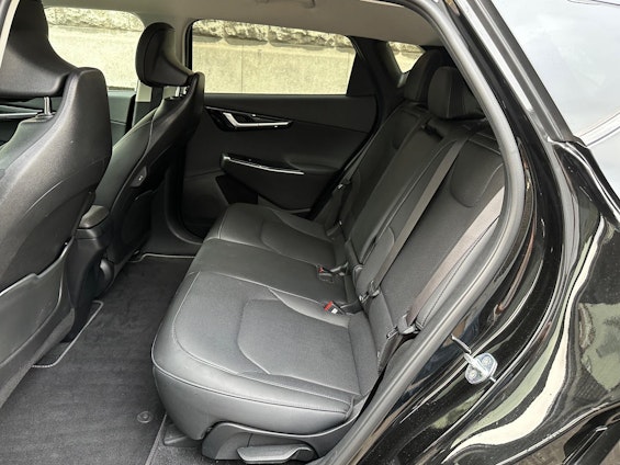 Vehicle image 10 Vehicle image 10