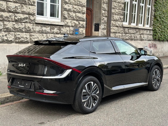 Vehicle image 4 Vehicle image 4