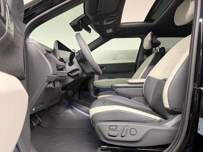 Vehicle image KIA EV3
